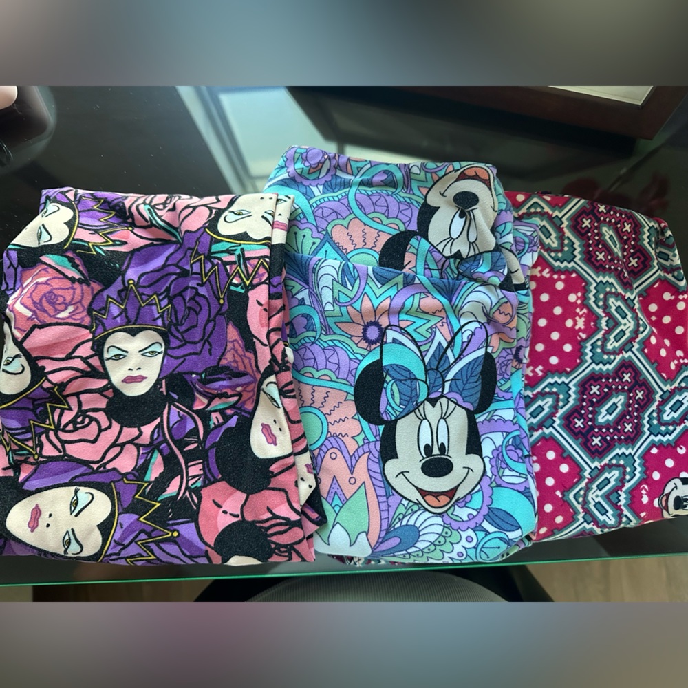 Lularoe Disney Leggings Buttery Soft Evil Queen Minnie Paisley Minnie Holiday OS